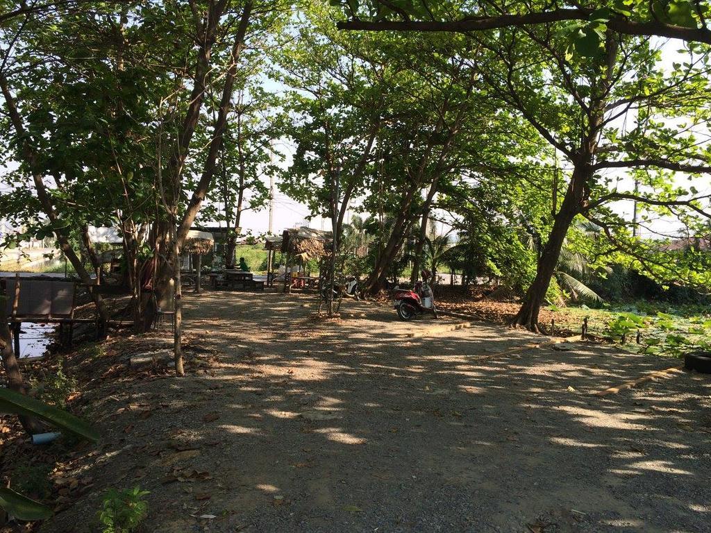 Earth Mansion Sai 5 Hotel Sampran Exterior foto